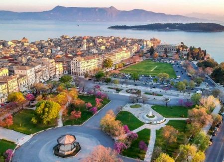 Πλατεία Σπιανάδα στην Κέρκυρα