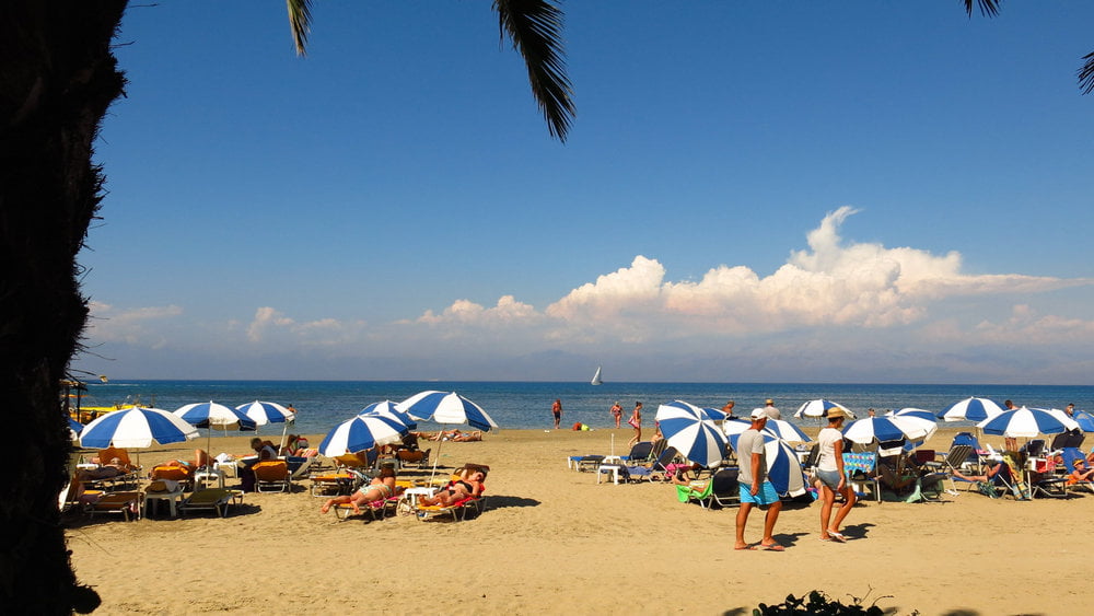 sidari beach in corfu